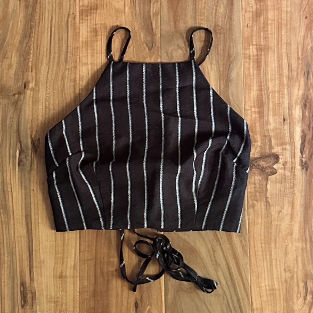 ❗BOGO❗NWT Tobi Tinesha Black Stripe Strappy Crop Top